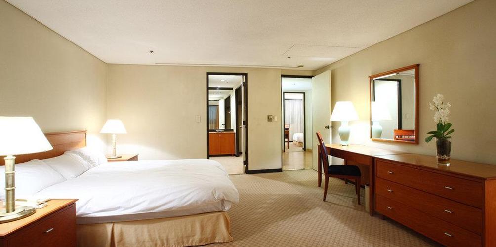 Grand Hotel